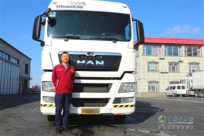 趙經理對曼恩非常滿意