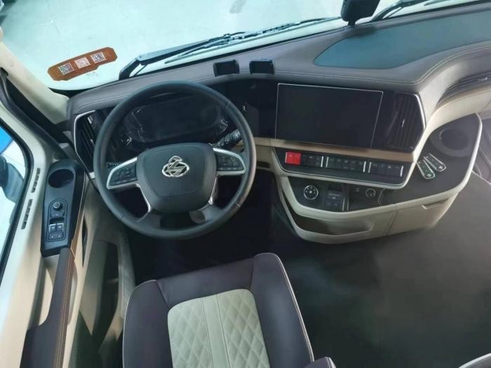 王者風范 智領未來,全新一代高端重卡乘龍HK強勢駕臨