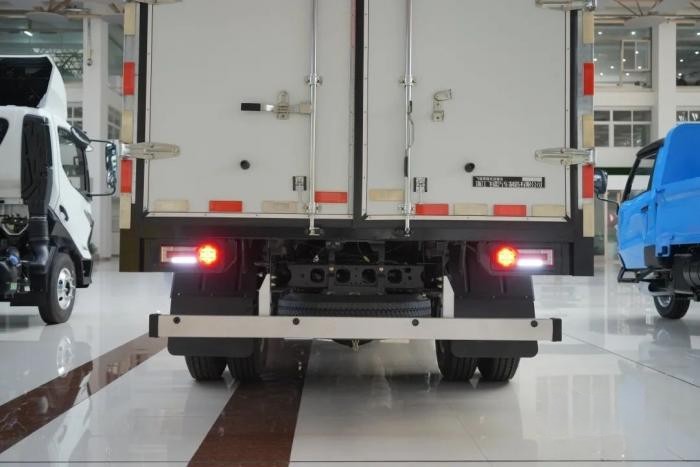 混動界“強者”來襲！來看看飛碟HW5的車身安全到底有多強悍？