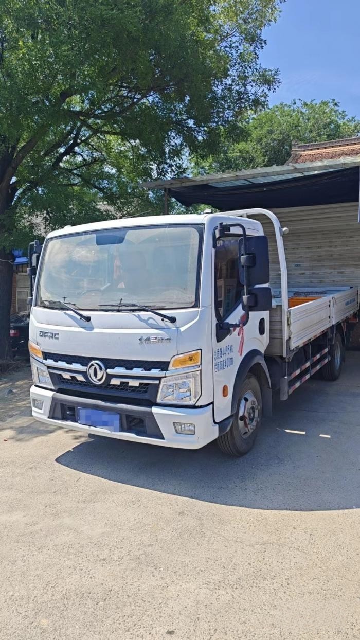 卡友兄弟說 家人作伴、朋友相隨，這樣的幸福與東風(fēng)多利卡超能有關(guān)