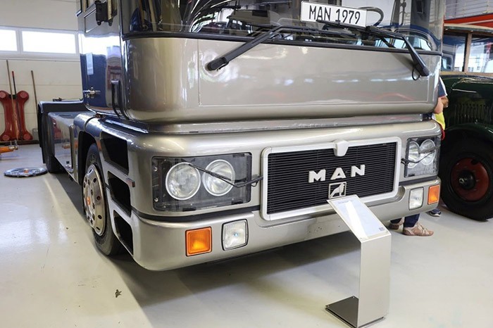 最高設計時速為90Km/h。