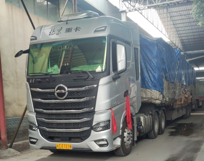 開著北京重卡出國門 卡友單永進:這臺車選對了!