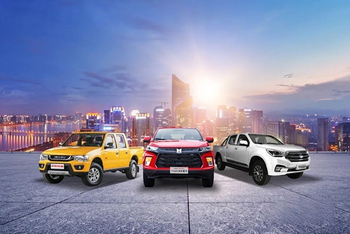 慶豐收 促和美，助力筑牢糧食安全“耕”基，端穩“中國飯碗”，促進鄉村振興，慶鈴高品質商用車在行動。