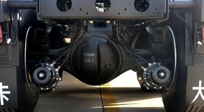 百公里氣耗28.7kg，大運V7H 燃氣牽引車一年多賺3萬元