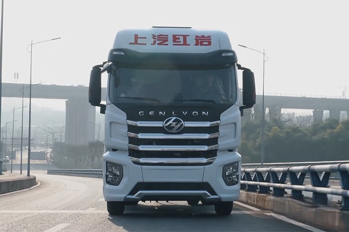 “極致能量回收”是上汽紅巖將新能源技術(shù)與智能化技術(shù)充分融合的典型案例之一，采用線性多檔位超級(jí)能量回收，以最高70%的回收率領(lǐng)先行業(yè)。