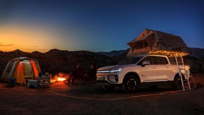 “隱形大梁”重新定義皮卡車身科技，雷達(dá)RD6獲十佳底盤評(píng)選皮卡先鋒獎(jiǎng)